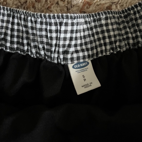 Black and White Plaid Skirt - Picture 2 of 3